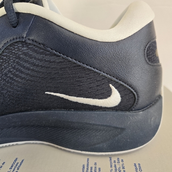Nike NEW, Dark Navy and White Athletic Shoes.Size 11.5